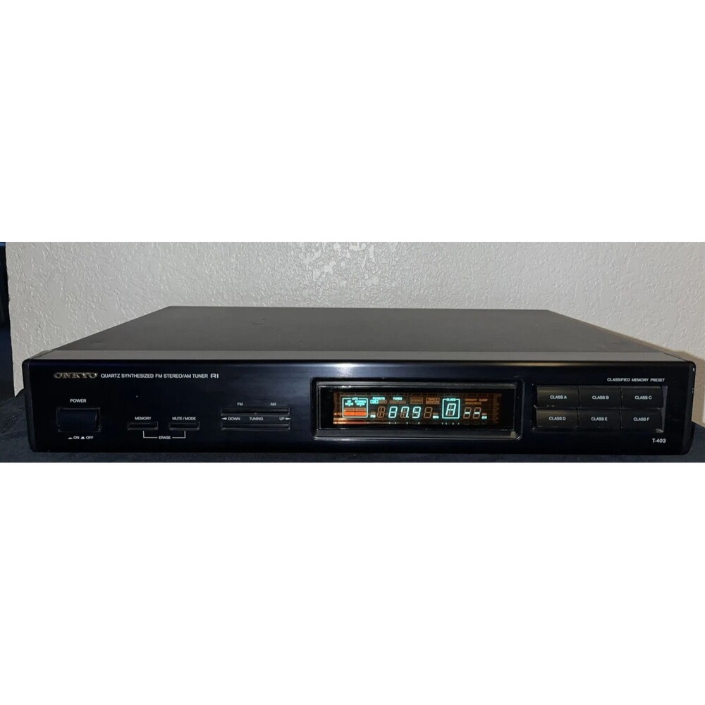 Onkyo T-403 Quartz Synthesized FM Stereo/AM Tuner R1 (POWERS ON)